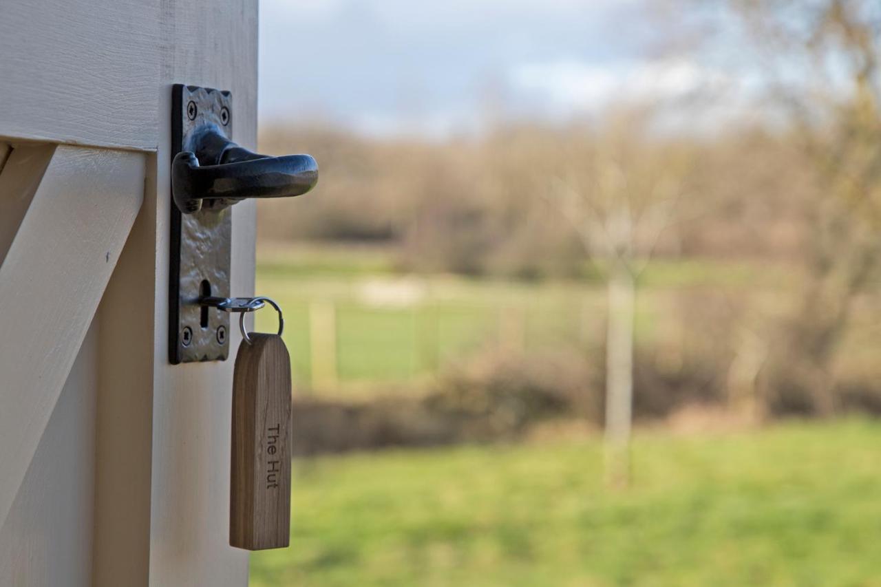 The Hut Villa Ashbourne  Exterior photo